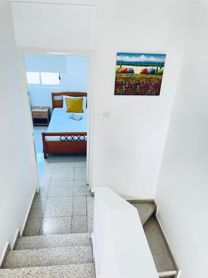 פרבוליה Mersey Faros Complex מראה חיצוני תמונה